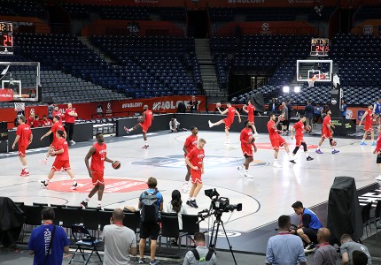 Η προπόνηση του Θρύλου πριν την Εφές (photos, video)