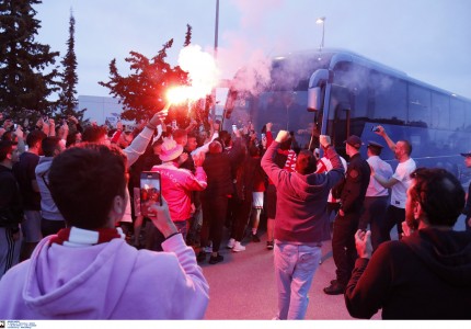 Θερμή υποδοχή για τους ΜΑΓΚΕΣ! (photos)