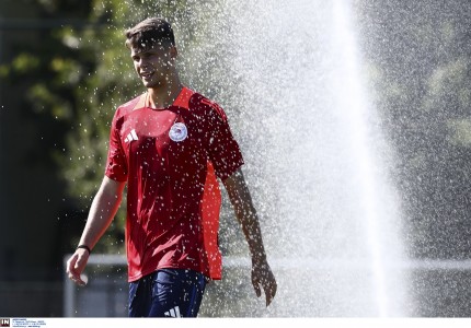 Στιγμές από την απογευματινή προπόνηση (photos)