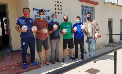 Ο Θρύλος στηρίζει έμπρακτα το A Ball for All! (photos)