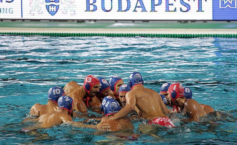 Στους ομίλους ο Ολυμπιακός