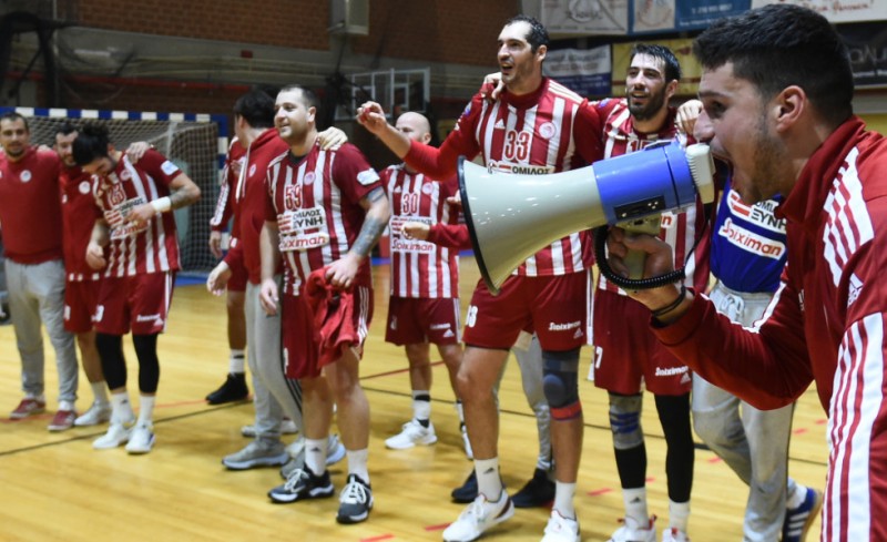 Πανηγύρισαν όλοι μαζί τη νίκη! (video)