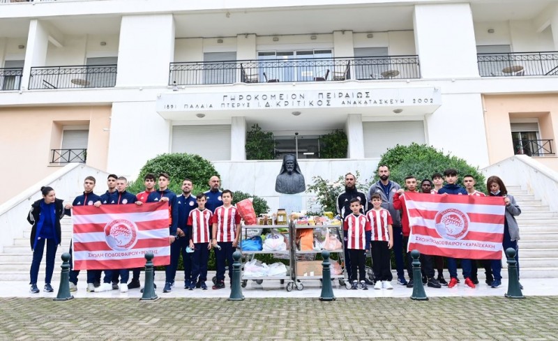 Η ξεχωριστή κίνηση των Σχολών του Ολυμπιακού! (photos)